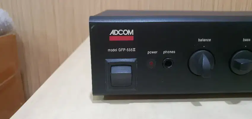ADCOM pre amp GTP400