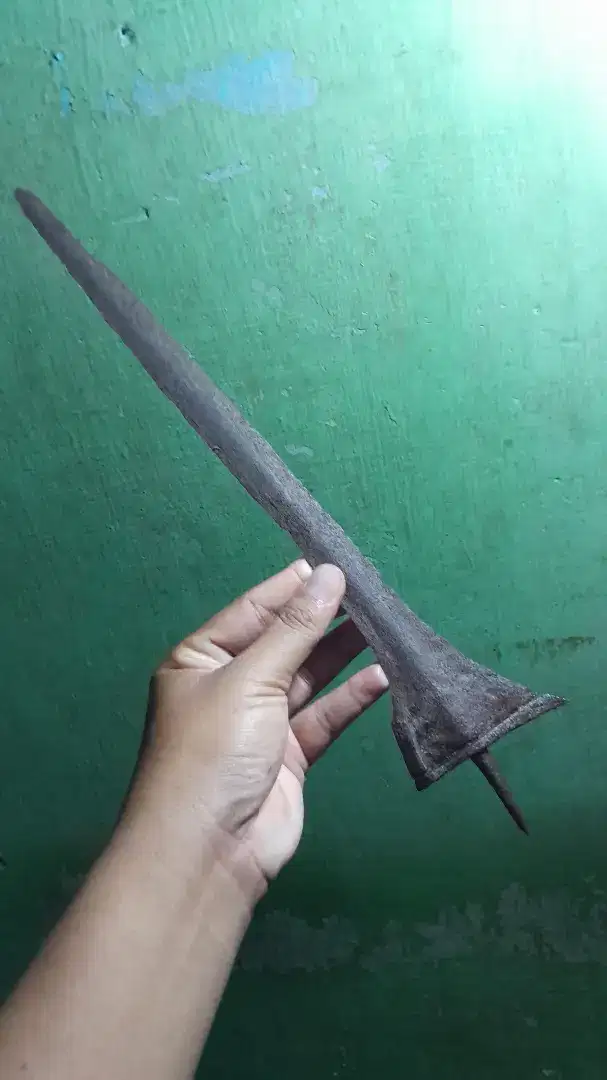 Keris jalak tilam bilahan