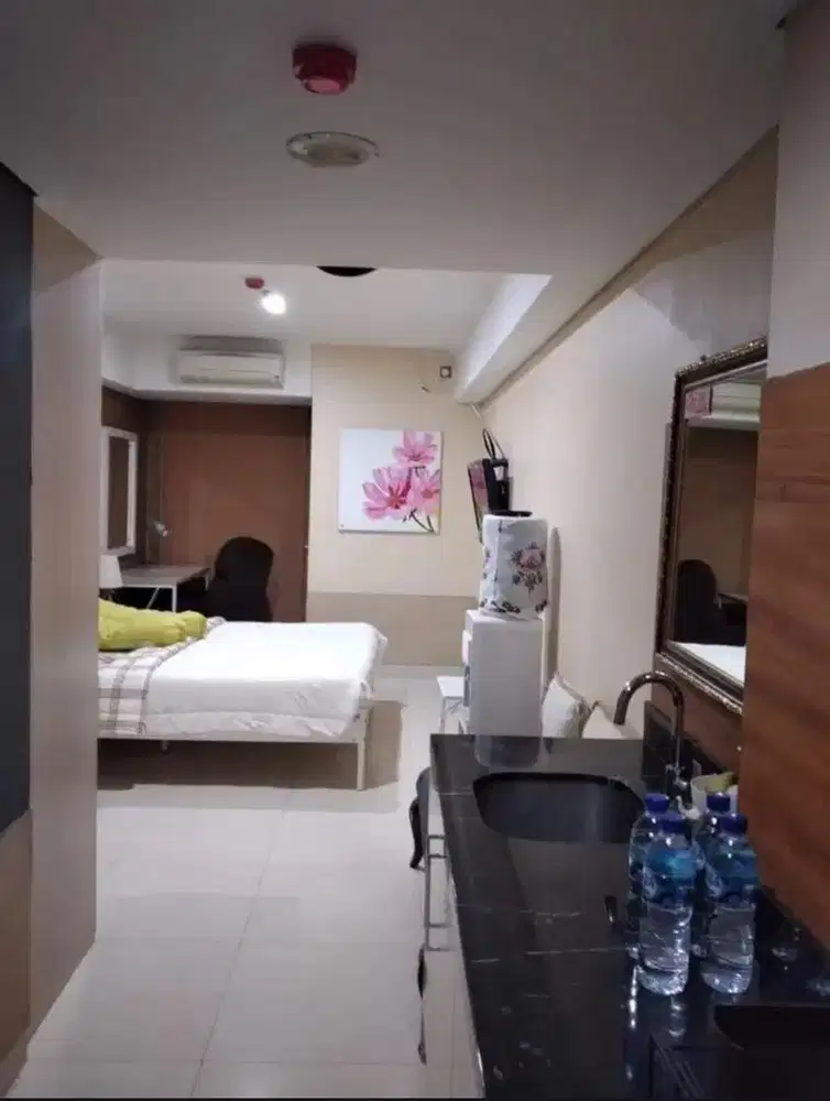 Apartemen simpang lima