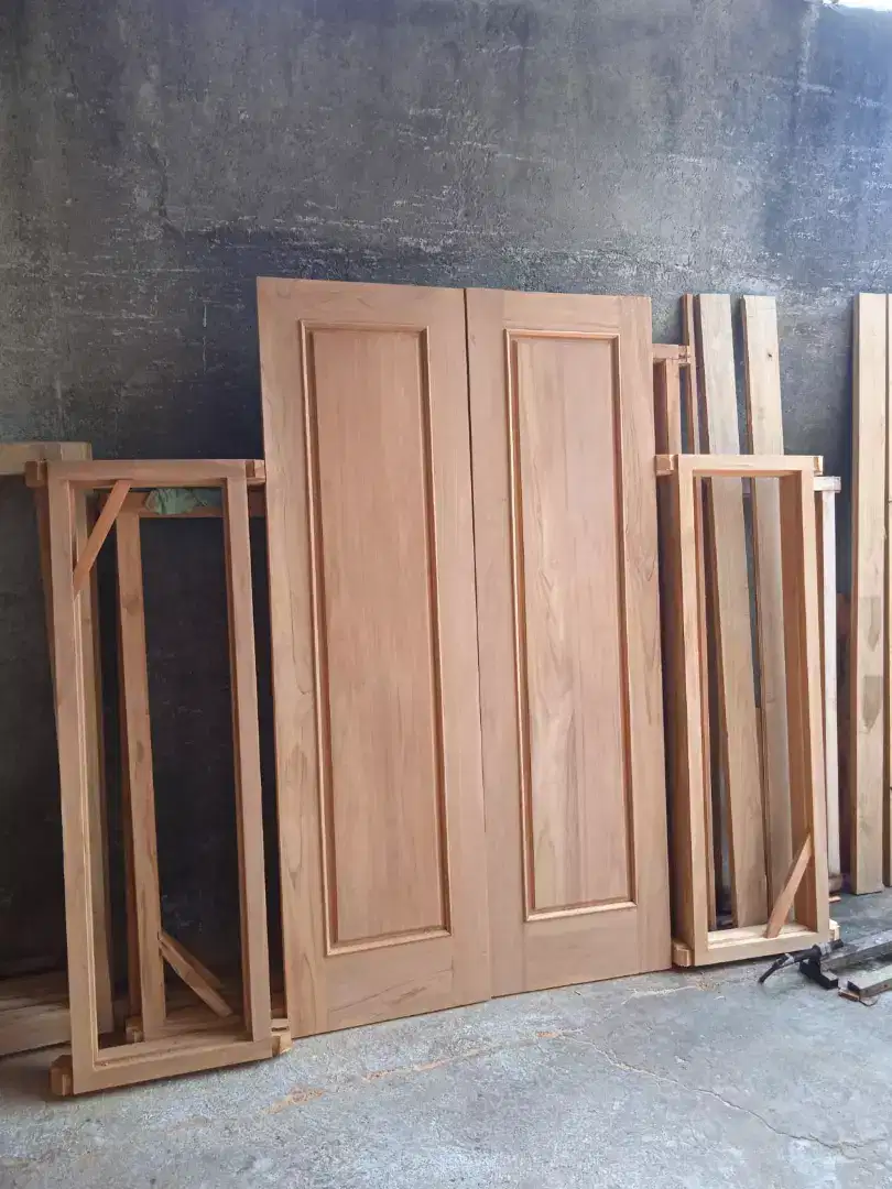 Mebel kusen pintu jendela kwalitas full kayu jati