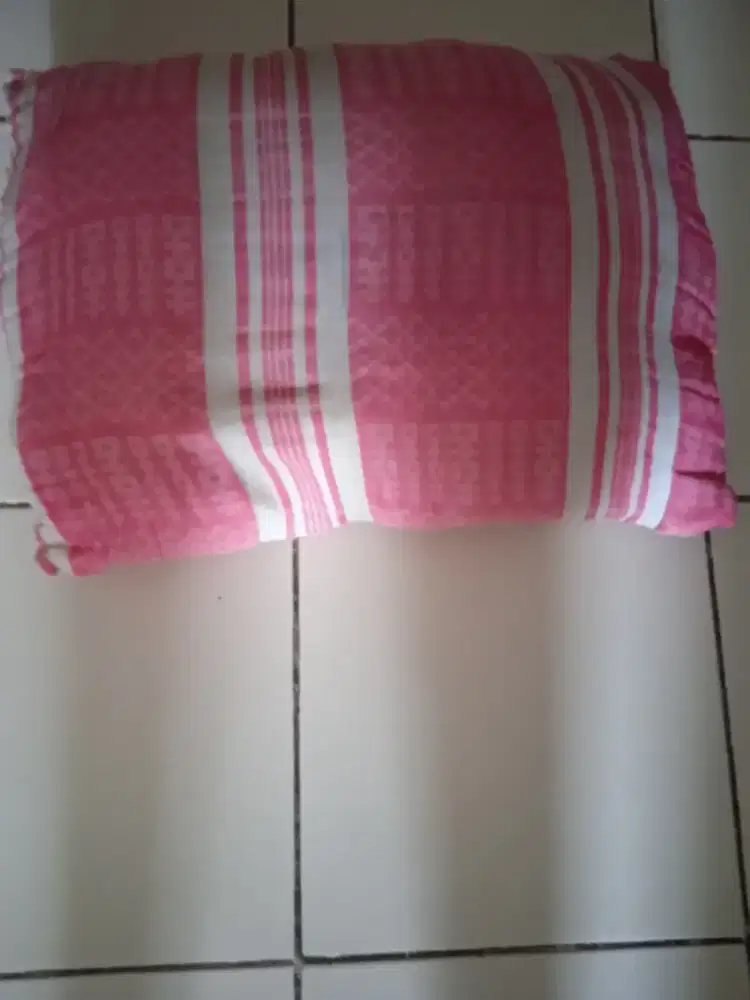 Bantal Tidur Dewasa