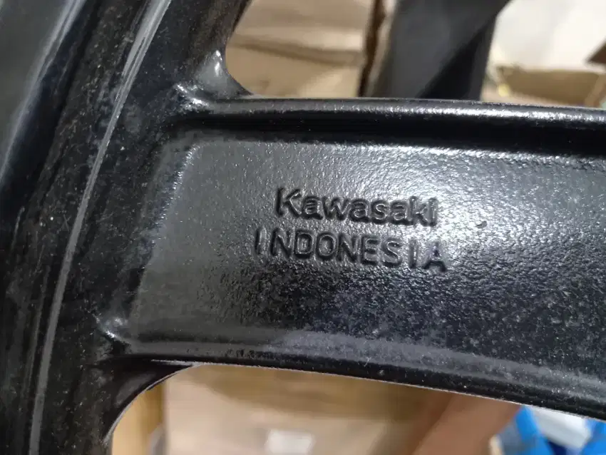 Velg palang pelek roda jari motor kawasaki ninja r asli original asli