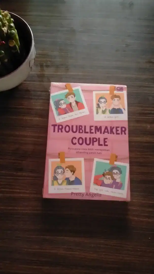 Novel Trouble maker couple