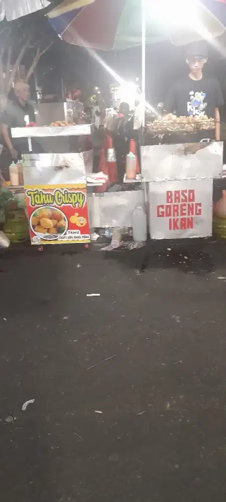 Jualan baso goreng  basreng