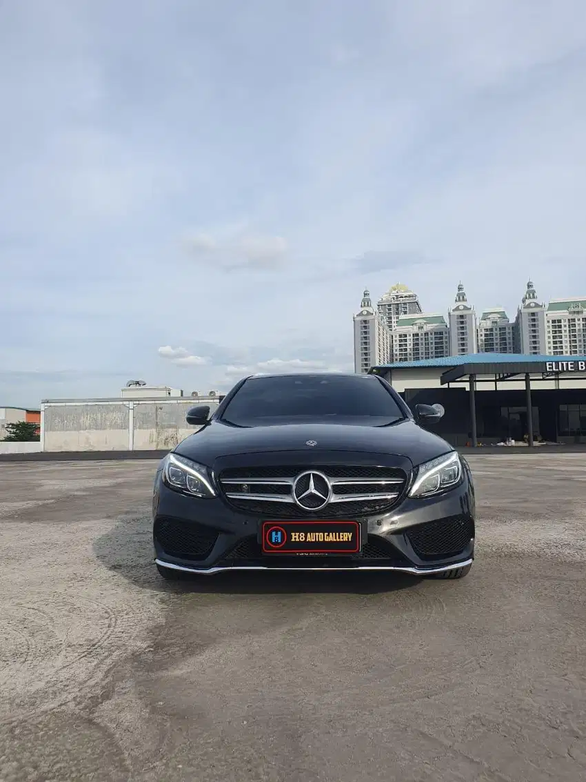 MERCEDES BENZ C300 AMG 2018