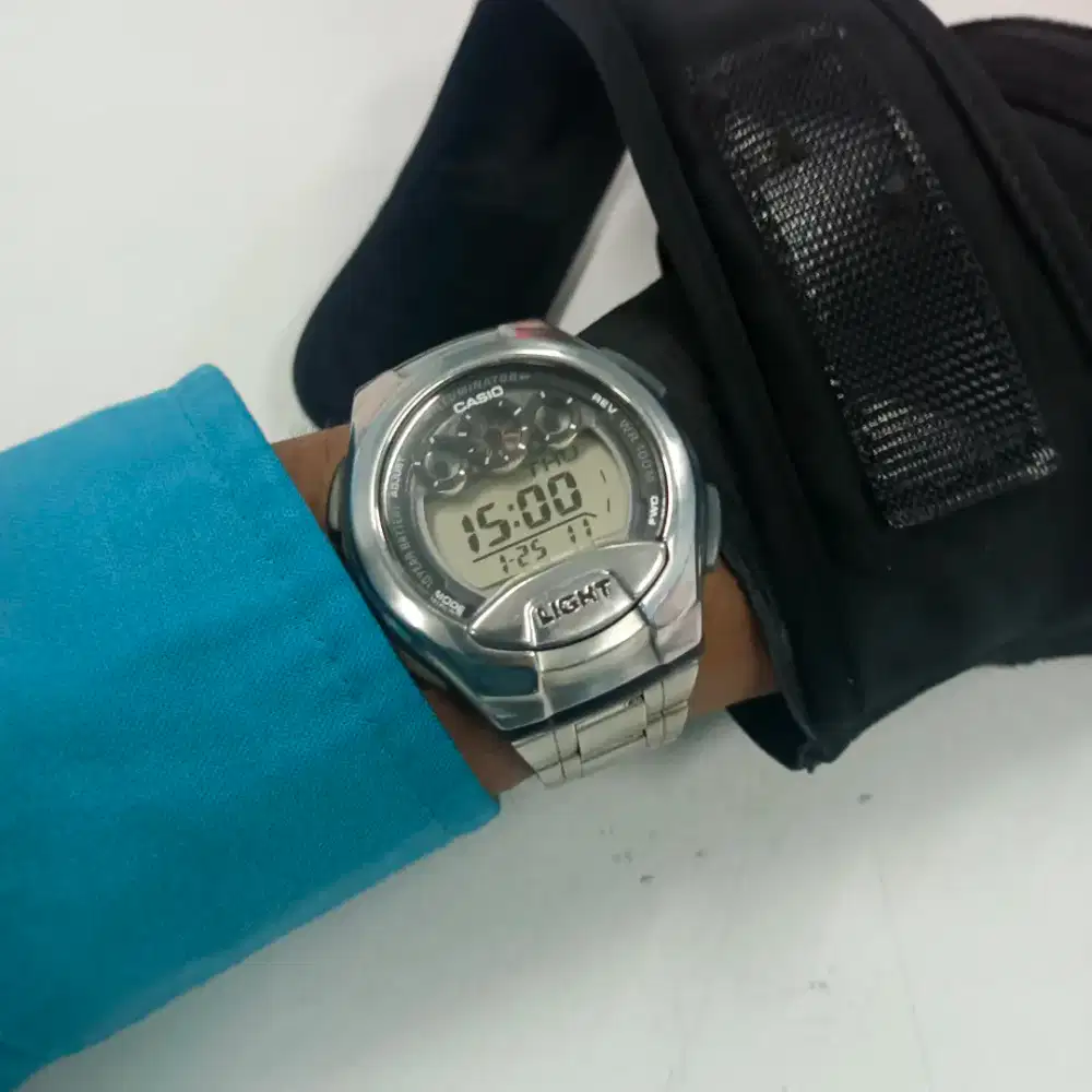 CASIO ILLUMINATOR W-755