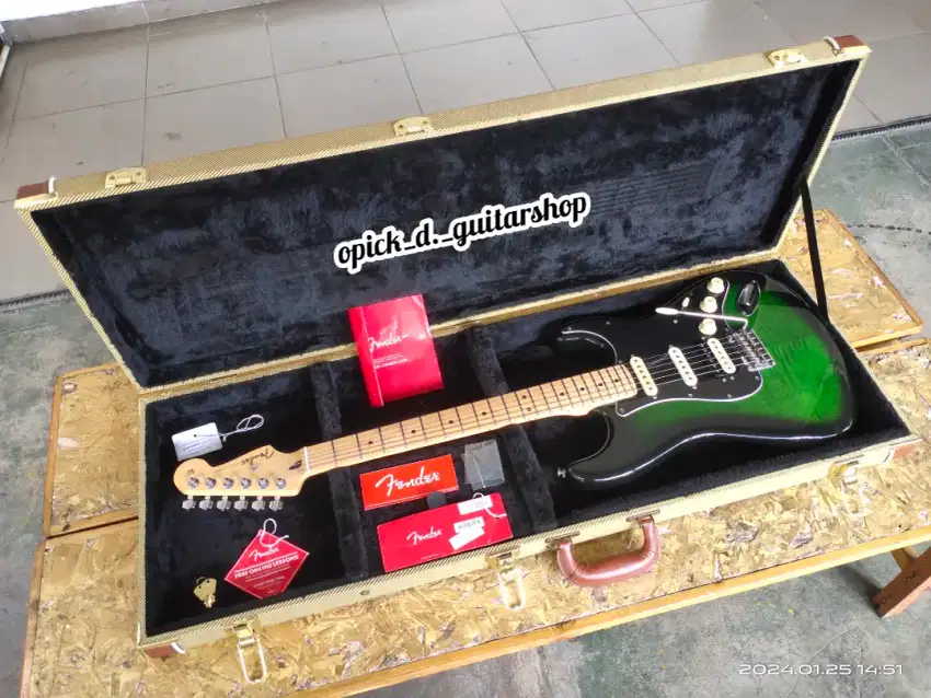 Fender Mexico Stratocaster limited edition green burst HSS joss