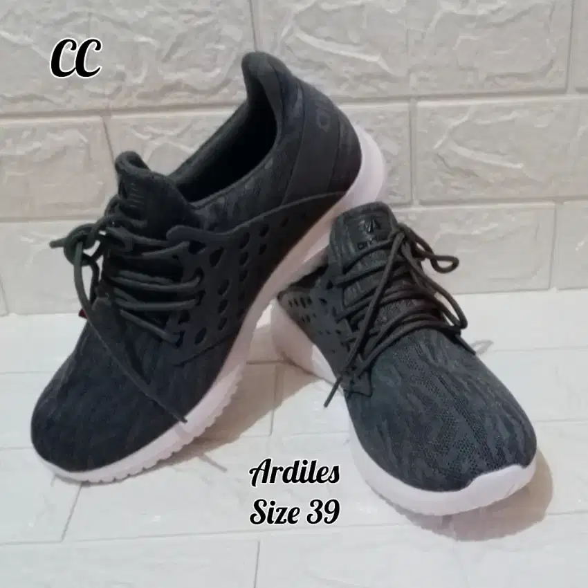 Sepatu cowok ardiles