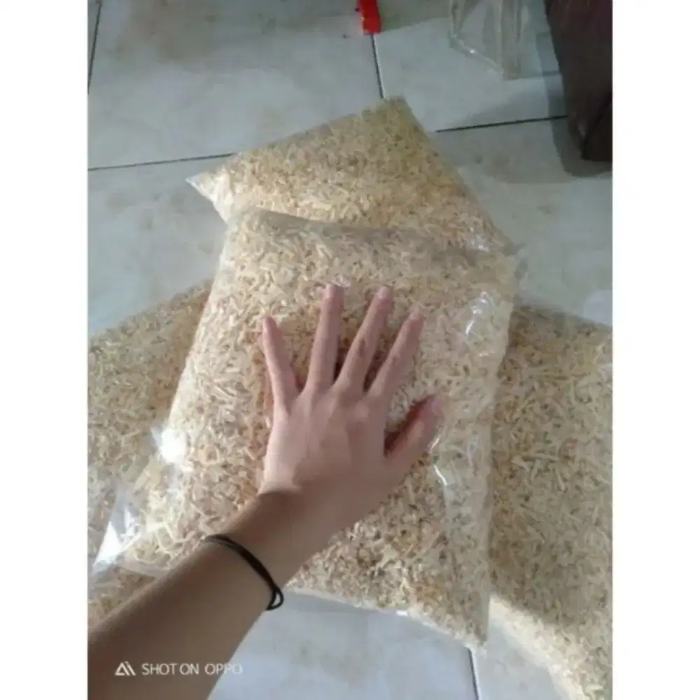 Serbuk kayu gergaji halus alas kandang untuk piyik,hamster,bayi landak