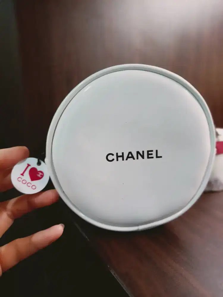 Chanel gift cosmetics pouch (preloved)