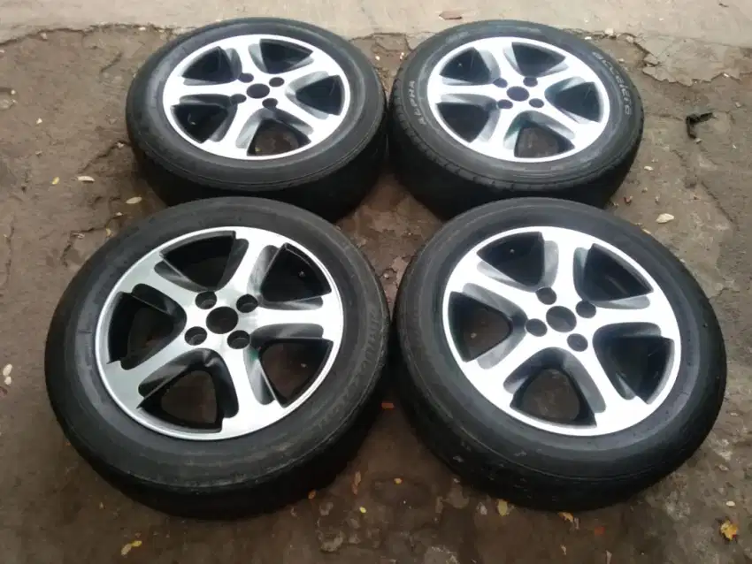 Velg dan ban ring 15 oem yaris vios cocok buat agya ayla sigra calya