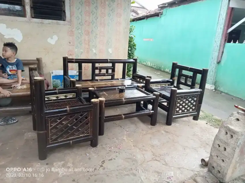 Bangku bangku bambu