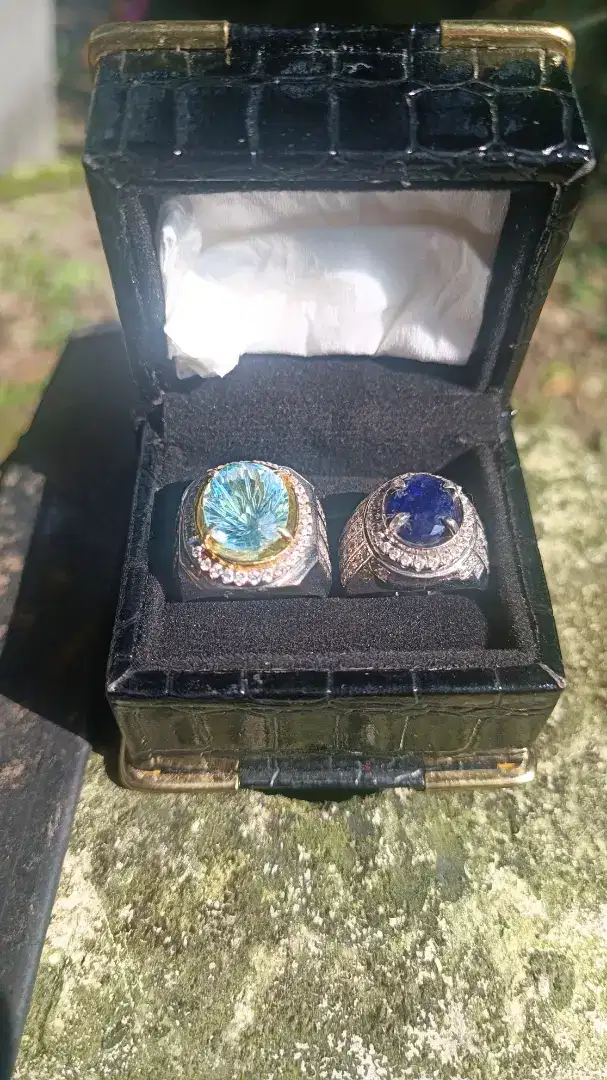 Cincin perak swiss blue topas dan blue saphire size 8.5