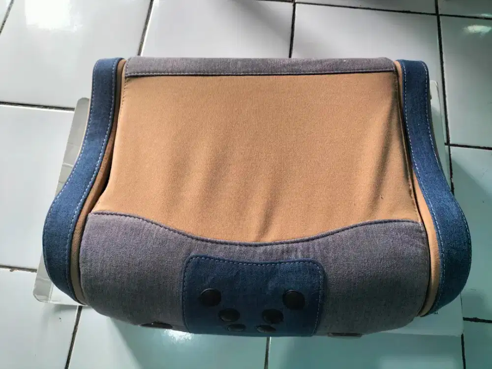 Alat terapi saraf kejepit di leher (Jaco chervical pillow)