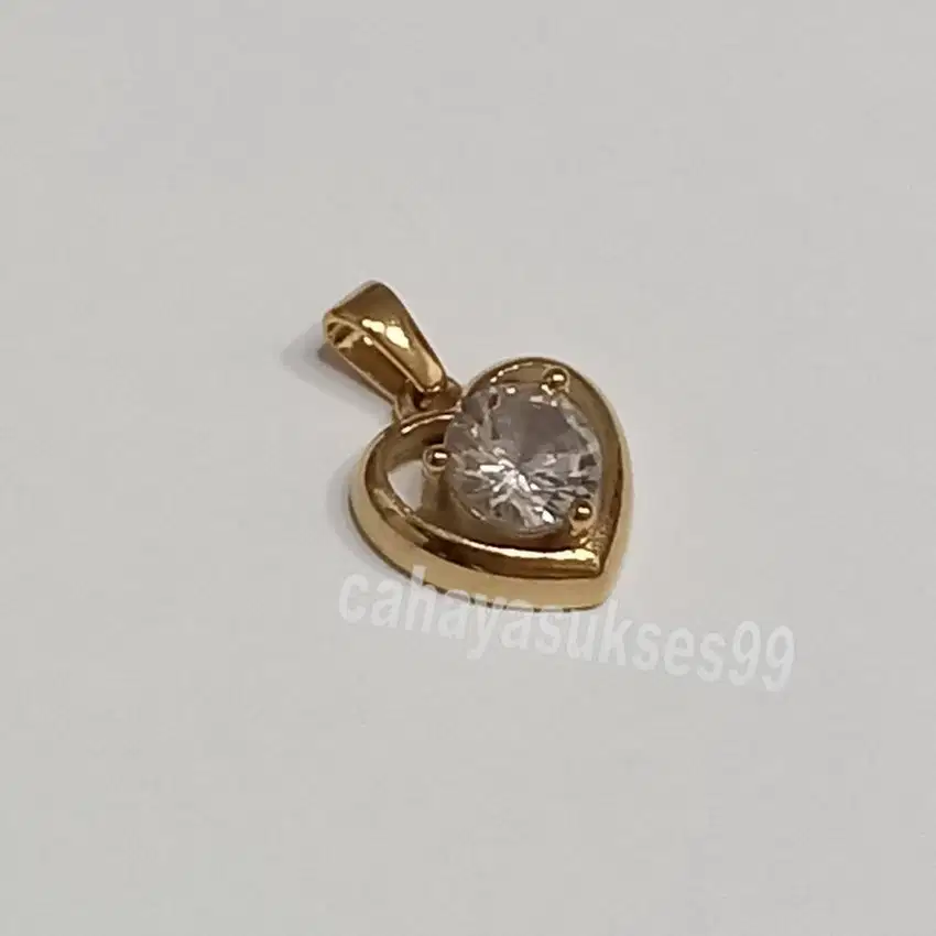 Liontin Love Gold Diamond 1,4cm x 1,4cm Titanium Stainless LLGD03
