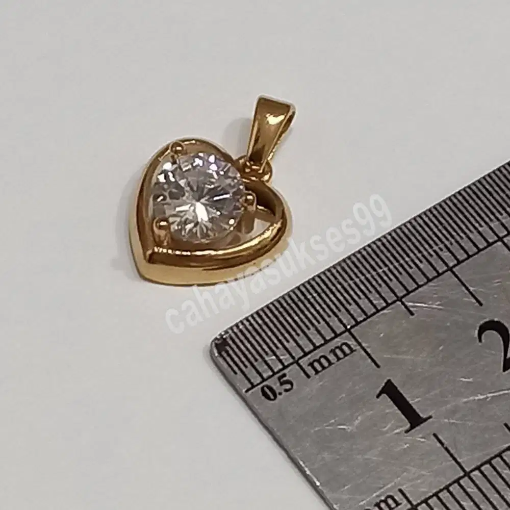 Liontin Love Gold Diamond 1,4cm x 1,4cm Titanium Stainless LLGD03