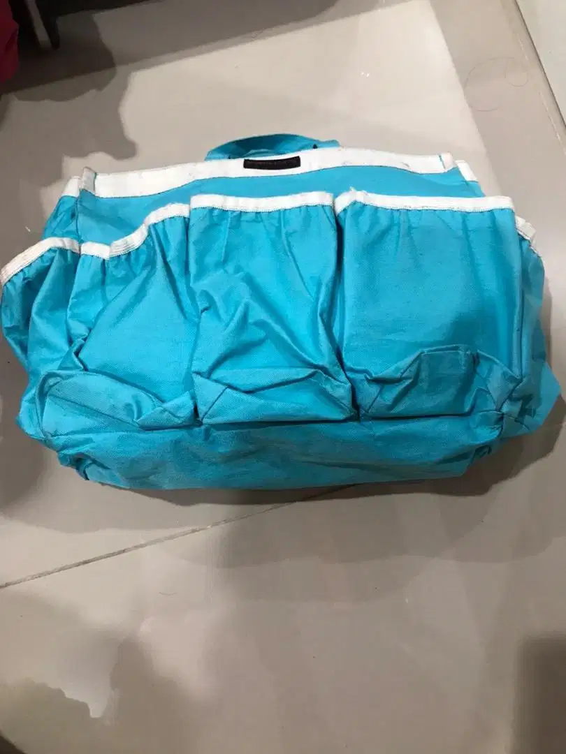 Orginezer buat botol susu di dalam Tas