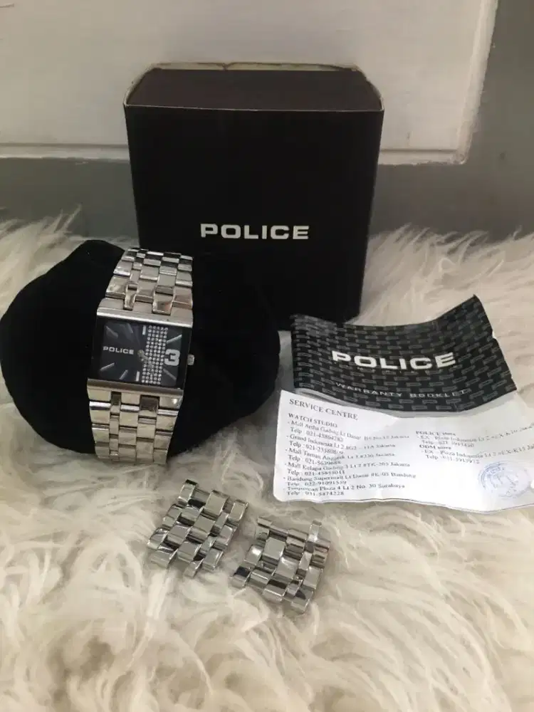 Jam police original masih mulus banget