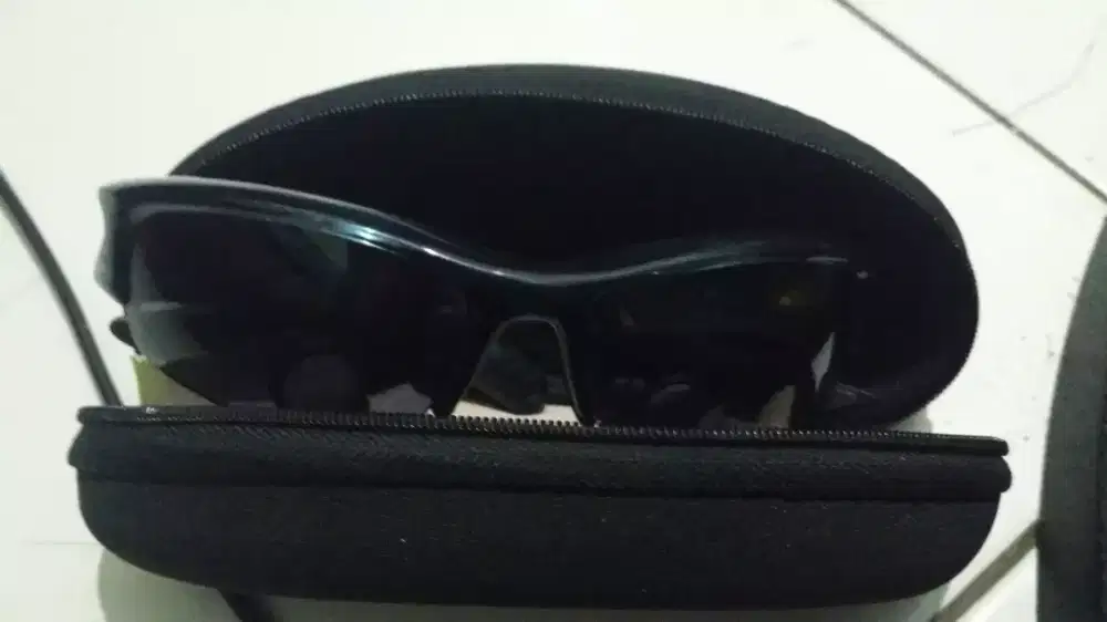 Kacamata oakley sunglasses &  one piece