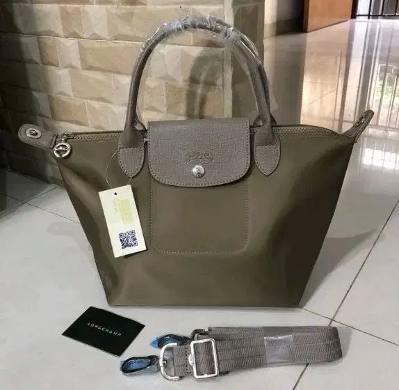 Tas wanita branded LongChamp