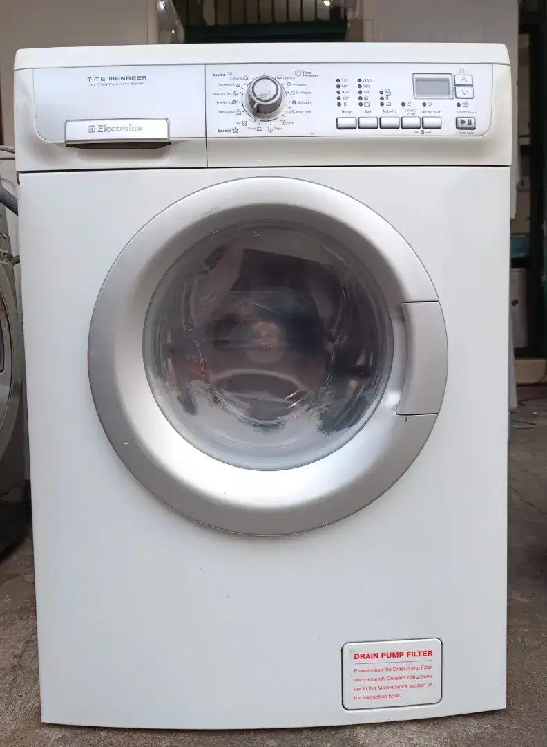 Mesin Cuci Plus Dryer Electrolux 7kg + Seri  EWW 1273