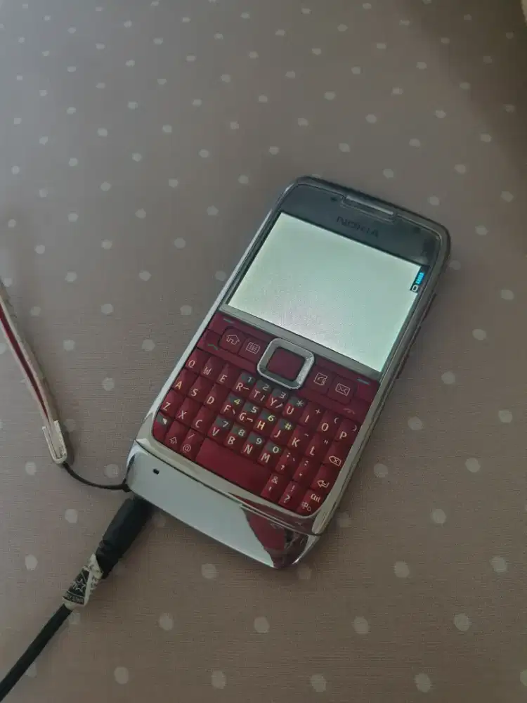 Nokia e 71 khusus koleksi