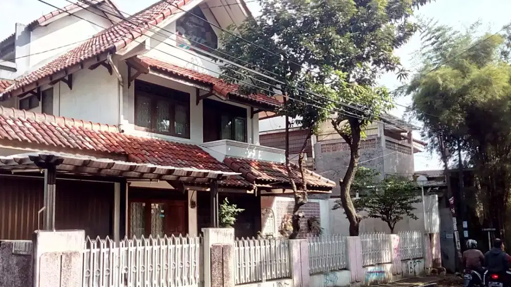 Rumah di Bantarjati, pusat kota Bogor, bisa nego