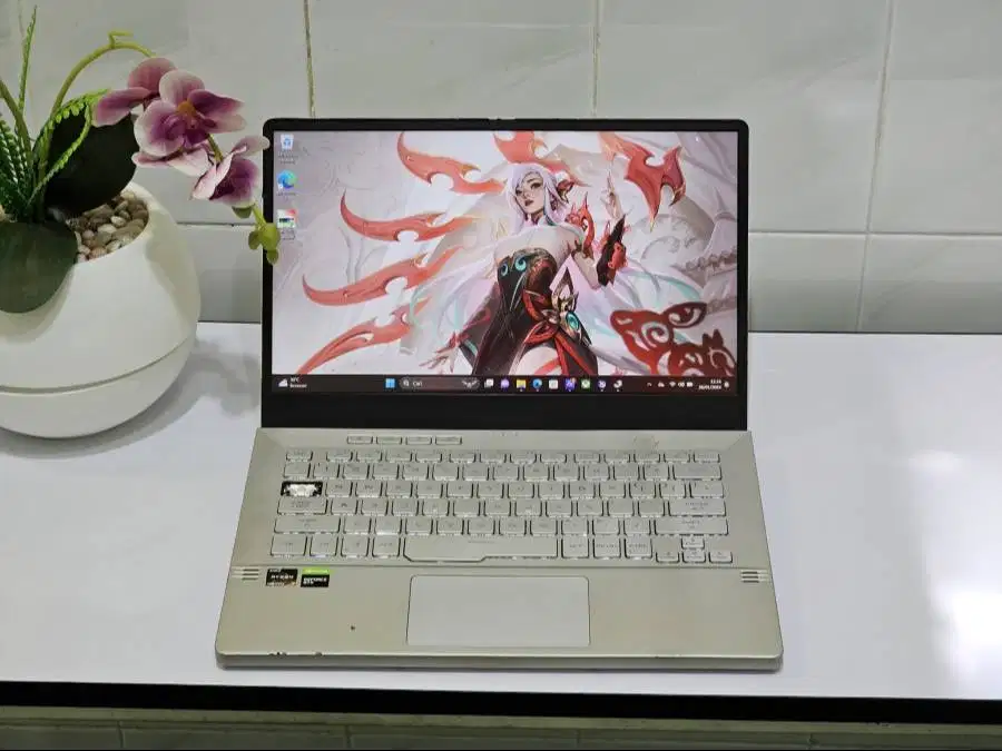Laptop Asus Rog Zephyrus Ryzen 7 Ram 8GB SSD 500GB Second Bekas