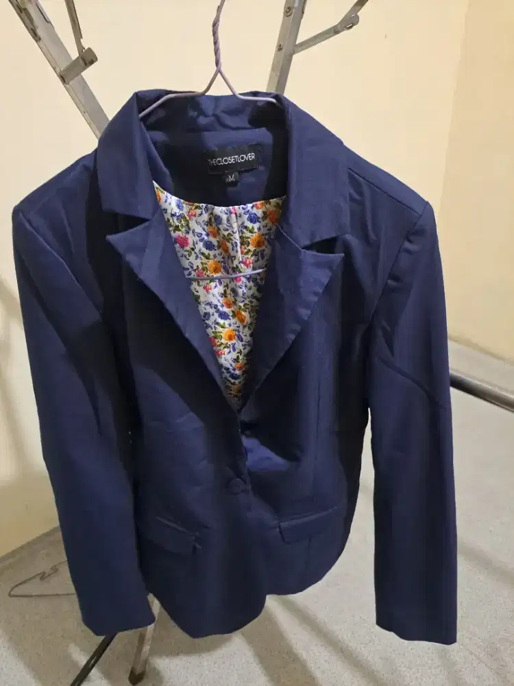 Blezer  kerja premium.