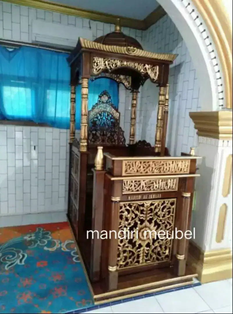 Mimbar kubah mimbar masjid kayu jati.