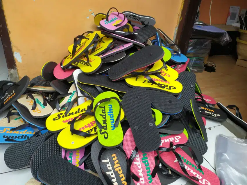 Sandal sedekah masjid langsung produsen harga grosir