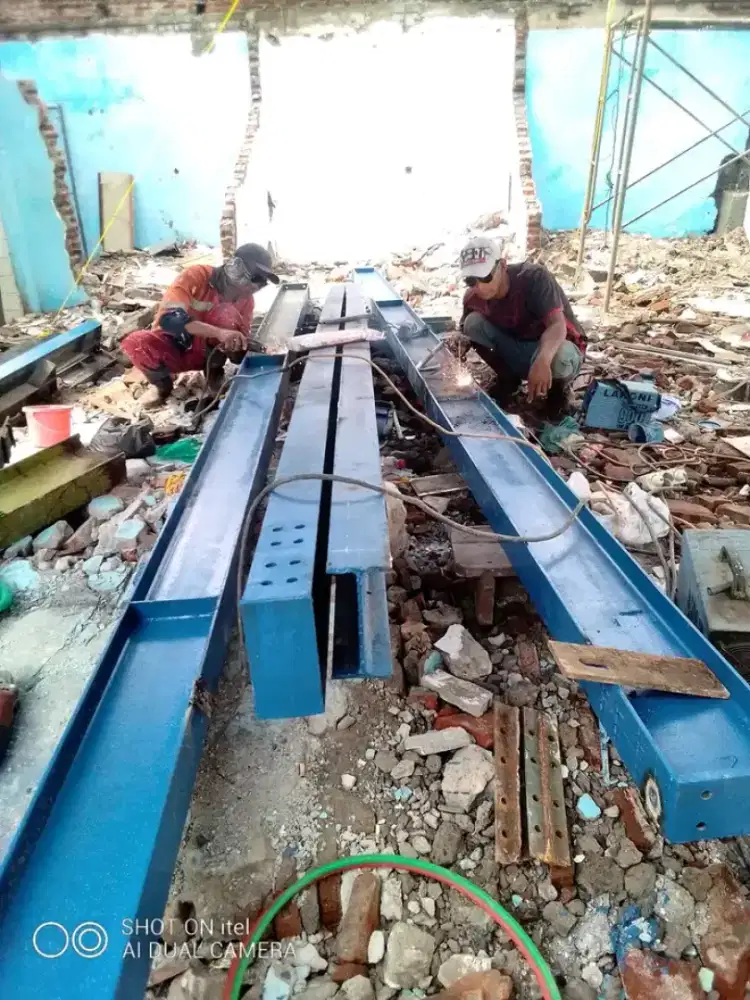 Tukang las panggilan