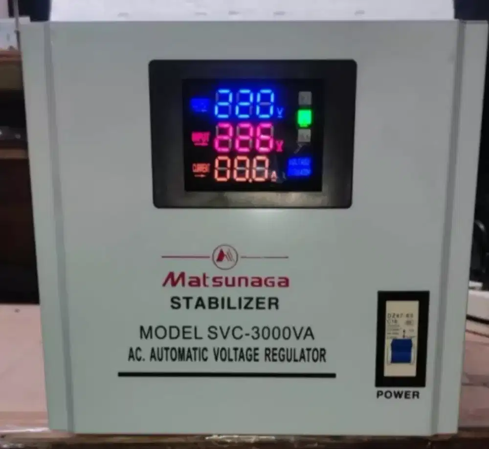 Stabilizer Digital Matsunaga 3000 Watt ServoMotor
