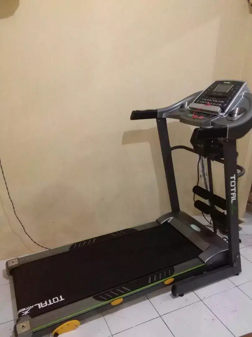 Alat fitnes treadmill elektrik TL 288 mew