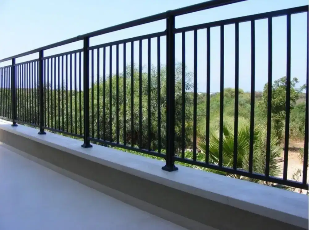 Pagar rumah pengaman