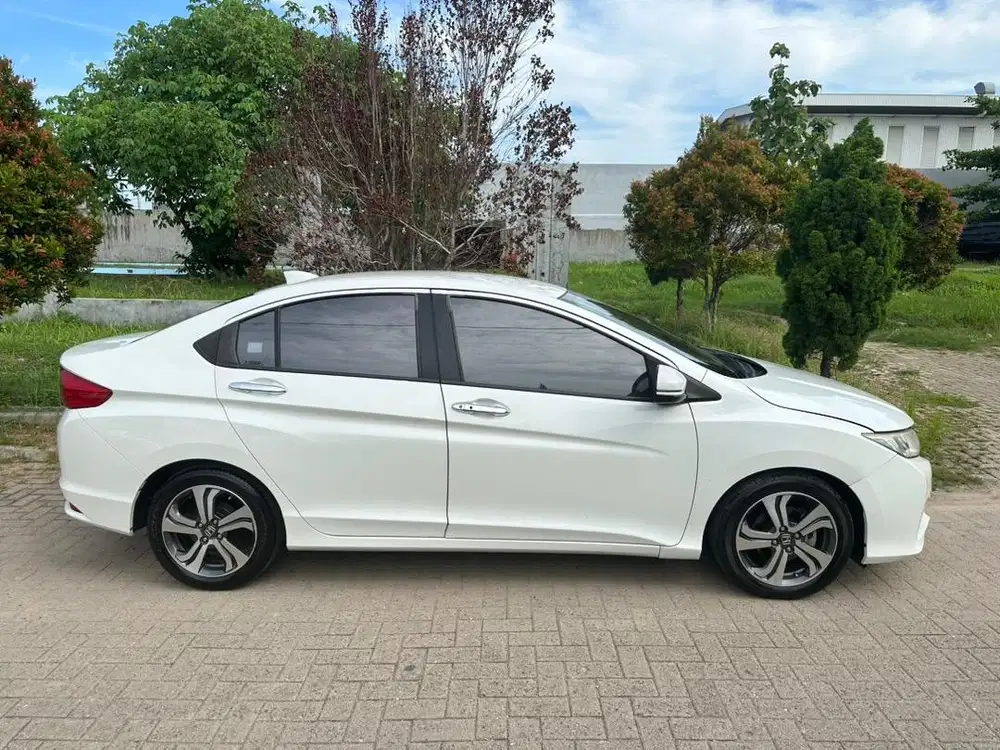 Honda City 2015 bensin AT