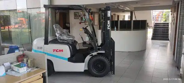 FORKLIFT TCM 2,5 TON