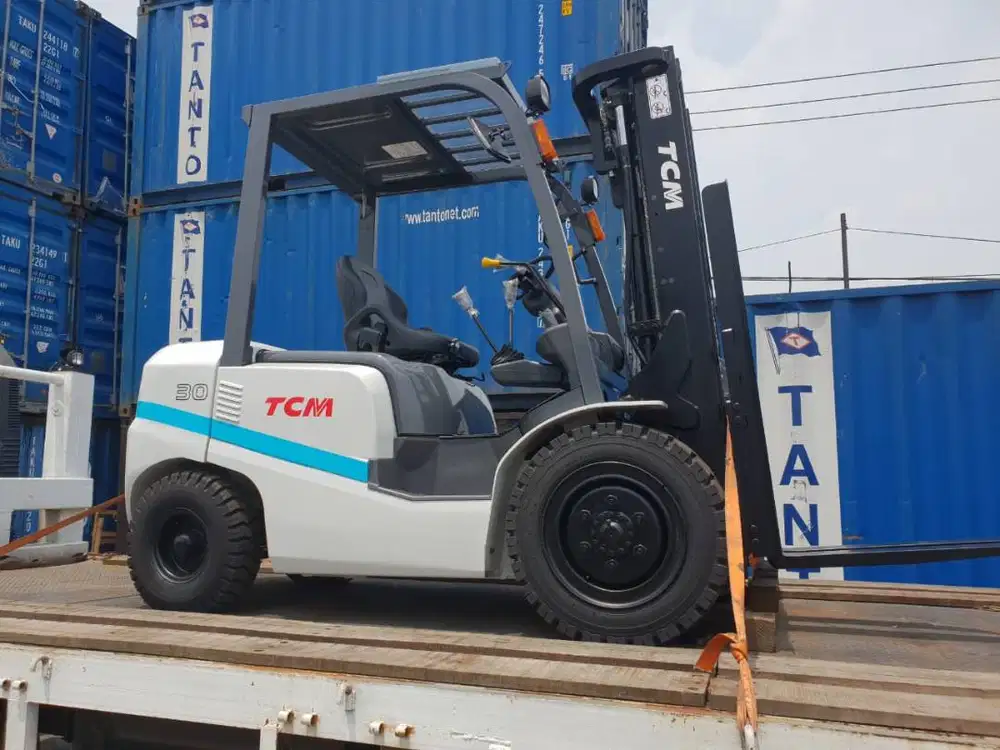 FORKLIFT TCM 3 TON BARU
