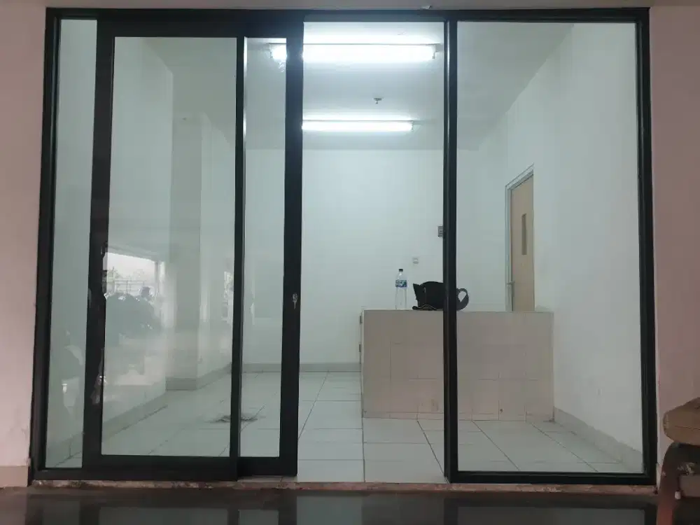 Spesialis almunium kaca 1h jadi