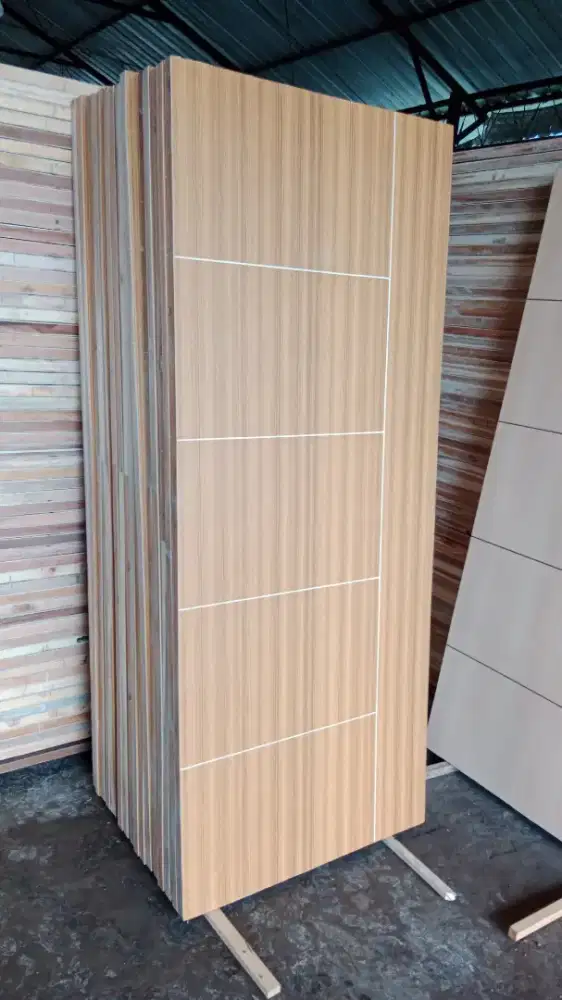 Pintu minimalis HPL