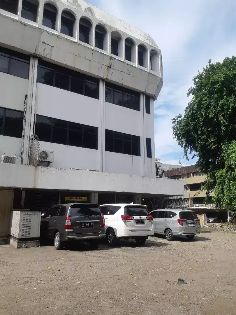 DIJUAL RUKO HOOK 5lantai HARGA NJOP Jl.Suryopranoto Jakarta Pusat