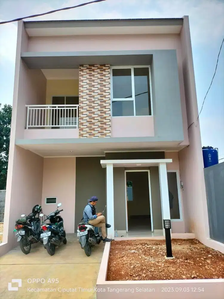 Dijual rumah di Cirendeu dekat UIN dan MRT Lebak bulus