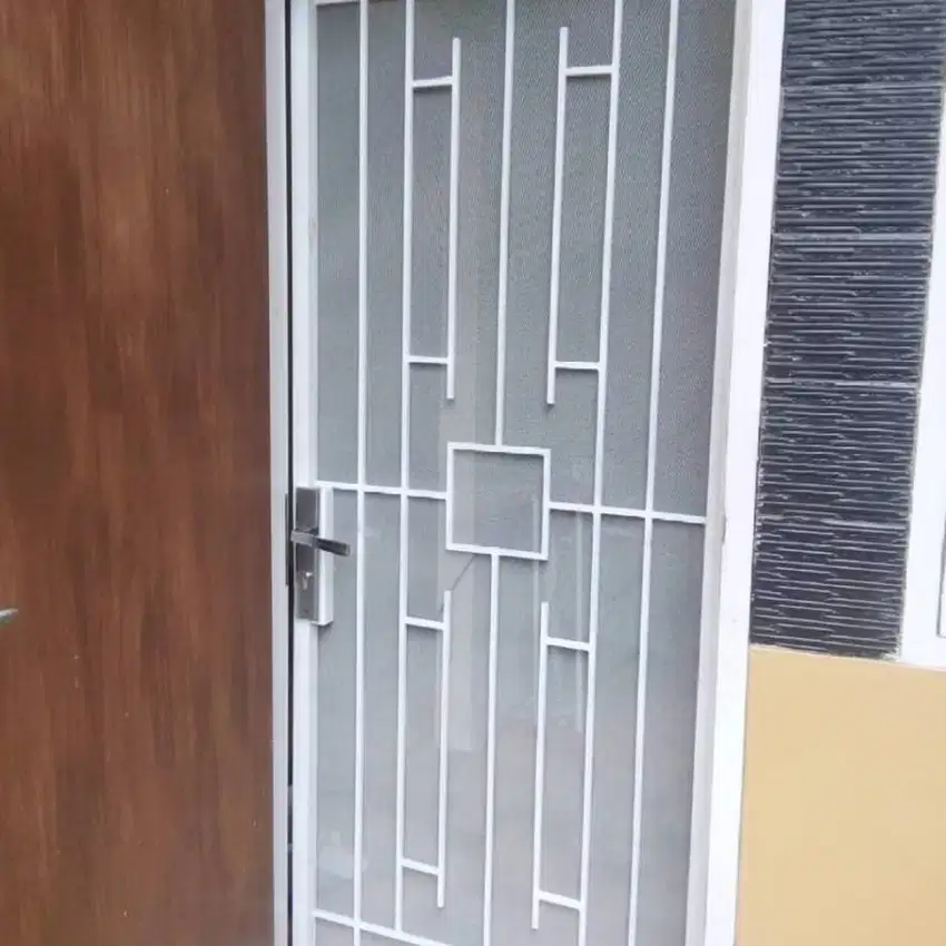 pintu dopel pengaman