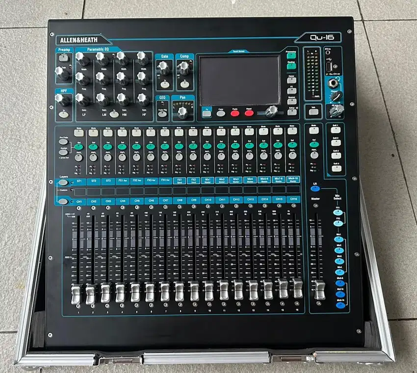 Mixer audio Allen and Health QU 16