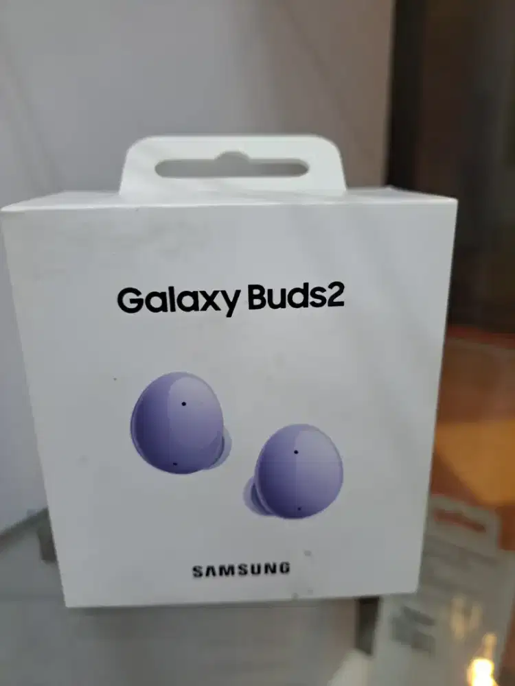 Samsung galaxy buds 2 violet