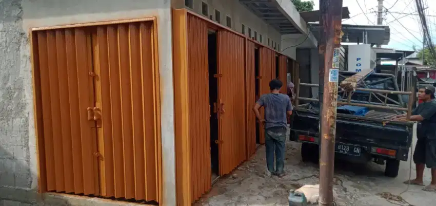 Folding gate dan rolling door