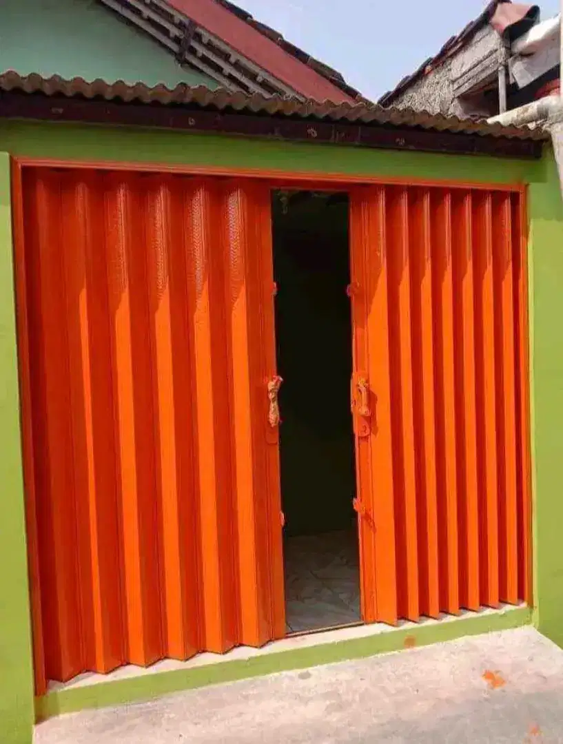 Folding gate dan rolling door