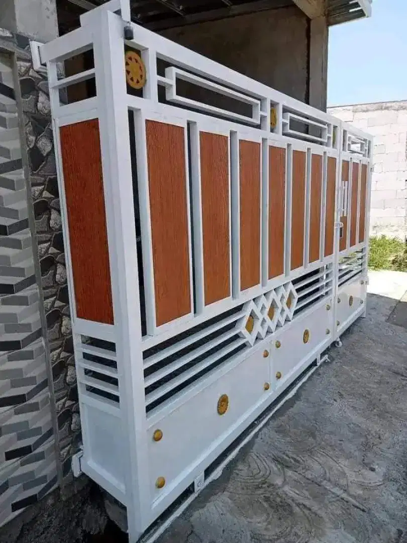 Pintu pintu pagar