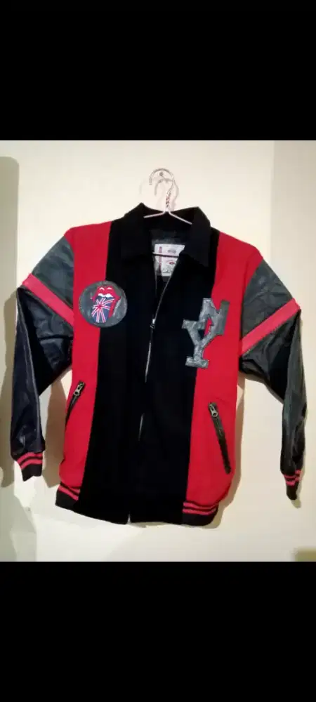 Jual jaket kulit varsity (campuran kulit dan kaos)