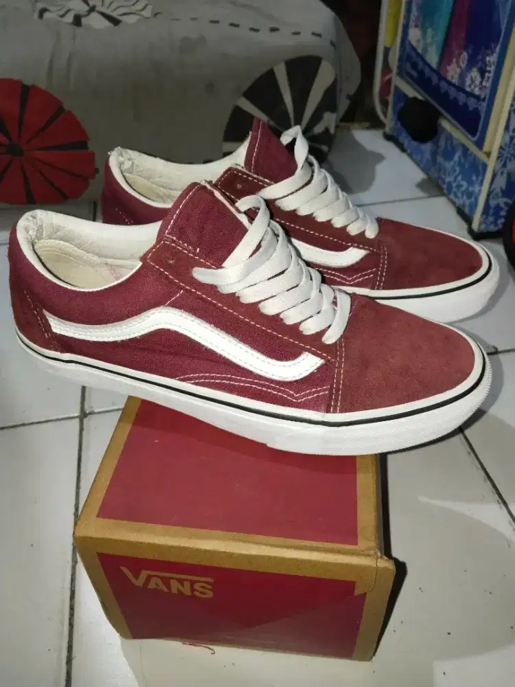 Vans old hot sale skool merah